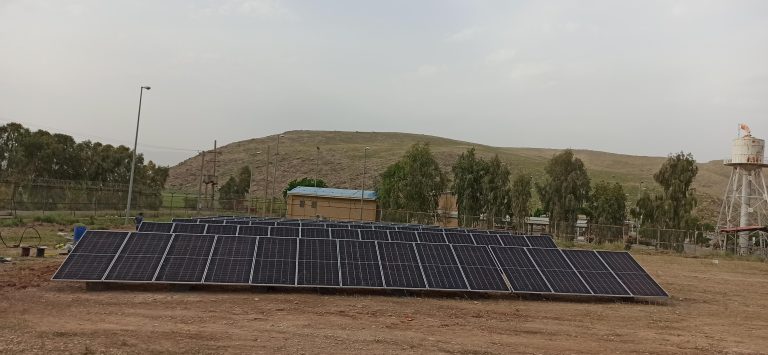 نیروگاه برق خورشیدی ۵۰کیلو واتی در انبار نفت دره‌شهر منطقه ایلام به بهره‌برداری رسید