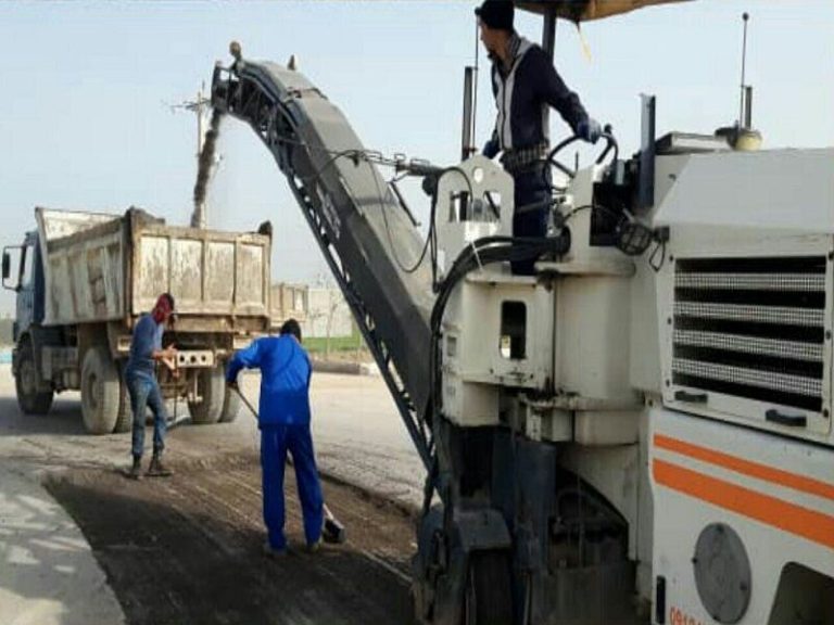 آغاز عملیات آسفالت معابر مهران برای استقبال از زائران اربعین