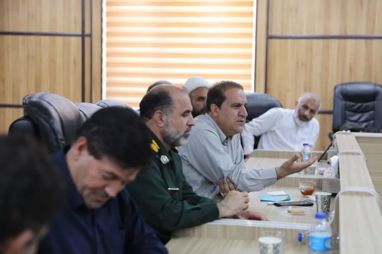 تامین آب و یخ از اولویت‌های اساسی برای پیک بازگشت زوار است/ توزیع آب و یخ باید براساس تصمیمات قرارگاه آب اربعین باشد