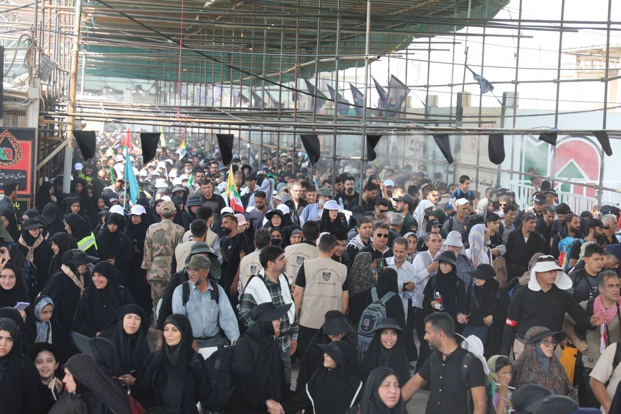 مدیرکل راهداری و حمل و نقل جاده ای استان: ۱۴ هزار نفر هر یک ساعت از مرز مهران تردد می کنند