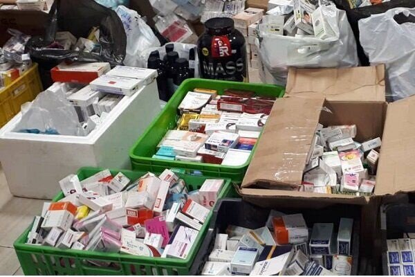 معاون غذا و دارو دانشگاه علوم پزشکی ایلام تاکی کرد: جلوگیری از توزیع دارو در موکب‌های مرز مهران