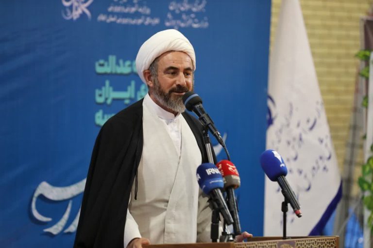 تحصیل، تهذیب و ورزش؛ سلاح دانش‌آموزان در برابر جنگ نرم دشمن است