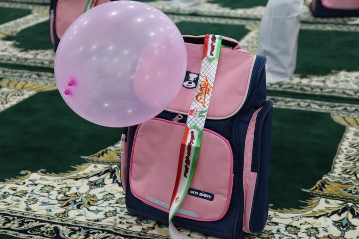 تهیه بسته های تحصیلی رایگان برای ۷۰ درصد دانش آموزان نیازمند ایلام