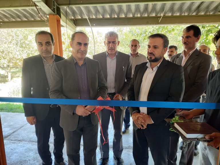 طی آیینی؛ هنرستان وابسته به اداره کل آموزش فنی و حرفه ای ایلام افتتاح شد