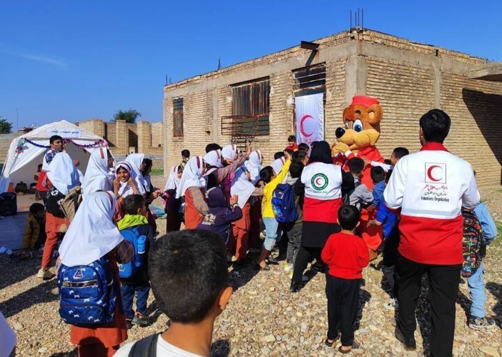 اعزام ۸۲ کاروان سلامت هلال‌احمر به مناطق محروم ایلام