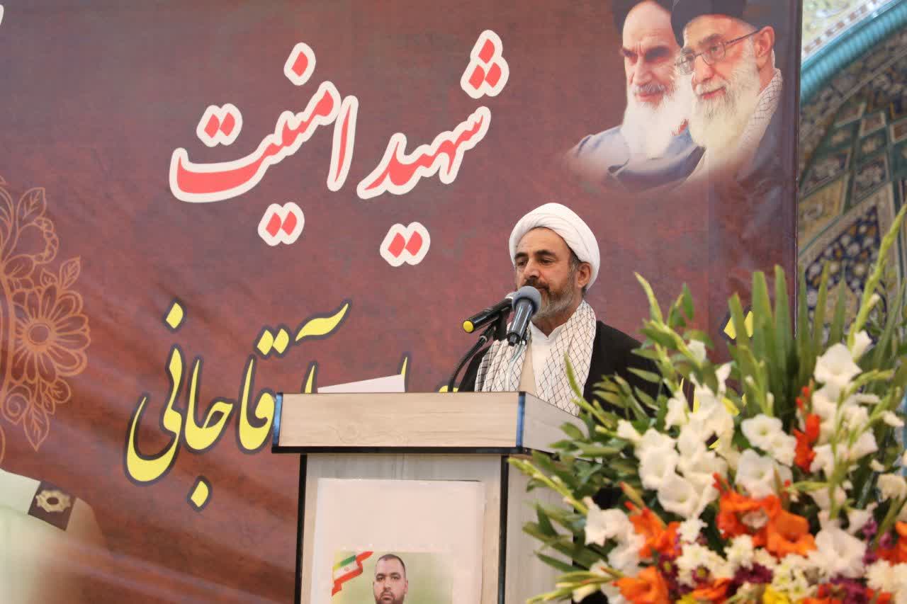 مردم ایلام هرگز اجازه نمی‌دهند استان پایگاه ضدانقلاب شود/ ایلات و عشایر ایلام تا آخرین قطره خون آماده دفاع از ولایت‌اند