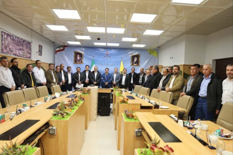 نوریان: ایثارگران پالایشگاه گاز ایلام، الگوی جهاد در سنگر تولید