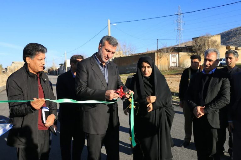 افتتاح آسفالت معابر چهار روستای ایوان با اعتبار ۱۵۵ میلیارد ریال در دهه فجر