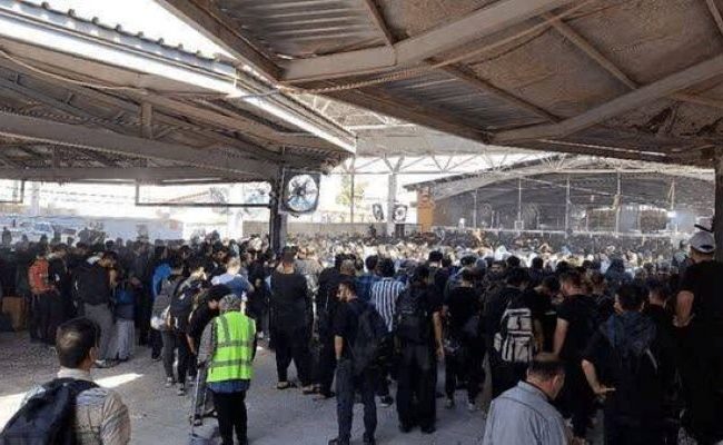 مرز مهران میزبان بیش از ۲۲ هزار زائر در آستانه نیمه شعبان مرز مهران میزبان بیش از ۲۲ هزار زائر در آستانه نیمه شعبان