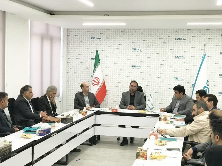 مدیرکل بنیاد شهید ایلام بر ضرورت گسترش خدمات بیمه‌ای و درمانی ایثارگران تأکید کرد