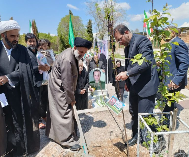 دختران معظم شهدای جنگ تحمیلی رمضان مورد تجلیل قرار گرفتند