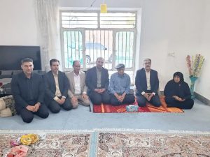 دیدار مسئولان استانی با خانواده معظم شهیدان رحیمی و شهید والامقام خنجری در ماژین/ابلاغ پیام تسلیت معاون رئیس جمهور و استاندار ایلام به خانواده معظم شهیدان رحیمی