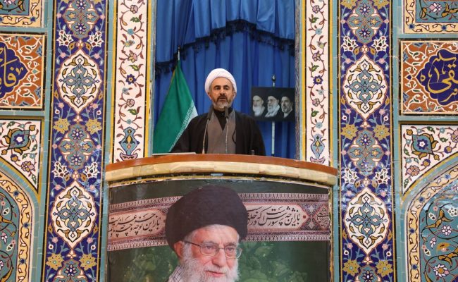نماینده ولی فقیه در استان و امام‌جمعه ایلام: اعتماد به خادمان ملت دشمن را مایوس می‌کند