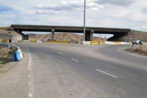 گره ترافیکی مسیر ایلام- بدره با تکمیل تقاطع ملکشاهی باز می‌شود