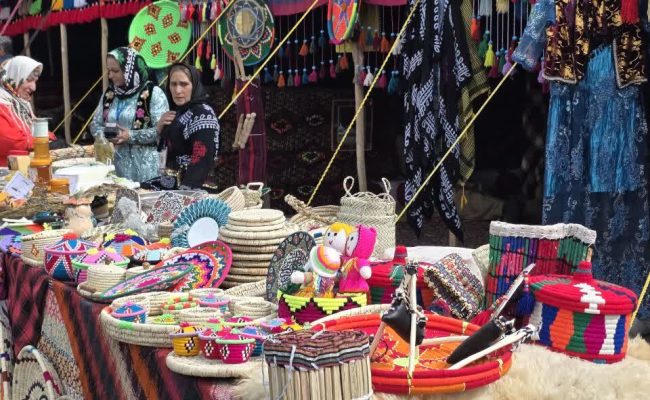حضور ۳۰ هنرمند ایلامی در نمایشگاه ملی روستا و عشایر حضور ۳۰ هنرمند ایلامی در نمایشگاه ملی روستا و عشایر