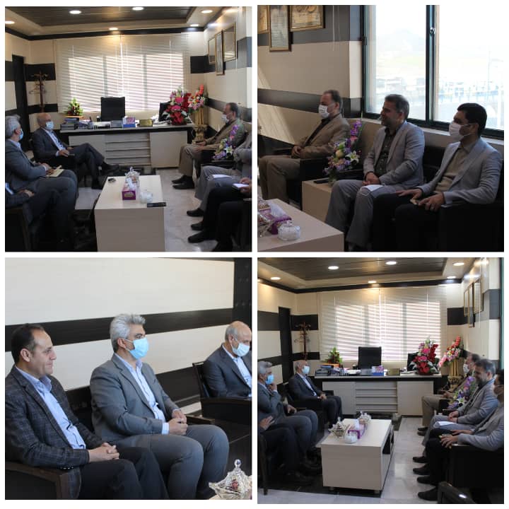 در دیدار نوروزی هیئت مدیره سازمان نظام مهندسی ساختمان استان ایلام با مدیر کل راه و شهرسازی مطرح گردید: تعامل و همکاری بین دو دستگاه باعث پیشرفت کاری شده است