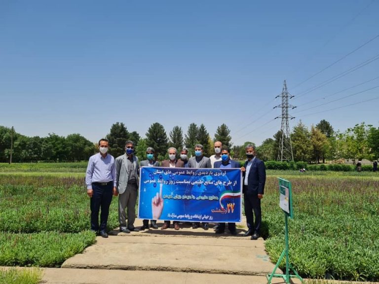 به مناسبت ۲۷ اردیبهشت روز روابط عمومی؛ ‌روسای روابط عمومی های ادارات استان ایلام از فعالیت های منابع طبیعی در شهرستان ایوان بازدید کردند