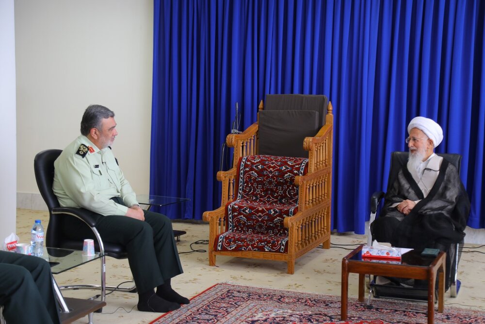 آیت الله جوادی آملی در دیدار سردار اشتری: انتظار این است که جلوی غارت، اختلاس و نجومی بعضی از مسئولین گرفته شود/ صرف اینکه کسی آدم خوبی باشد به معنای این نیست که مسئول خوبی هم می‌تواند باشد، عقل و تدبیر لازمه مدیریت است