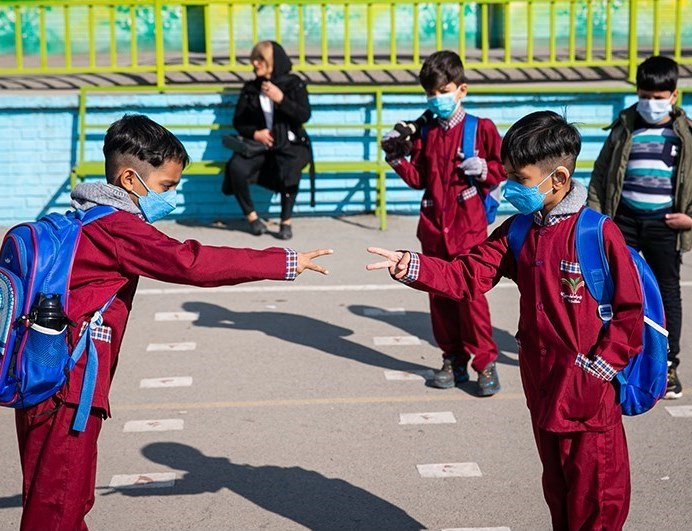 آموزش و پرورش: مدارس از فردا ملزم به بازگشایی کامل هستند/ حضور دانش‌آموزان اختیاری نیست