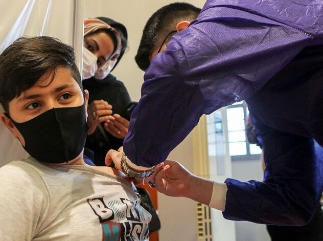 مصوبه ستاد کرونا: سن واکسیناسیون به ۹ سال کاهش یافت