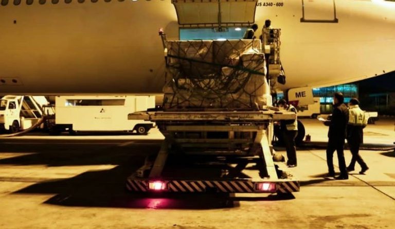 هلال احمر: ۲ میلیون دُز واکسن کرونا وارد کشور شد