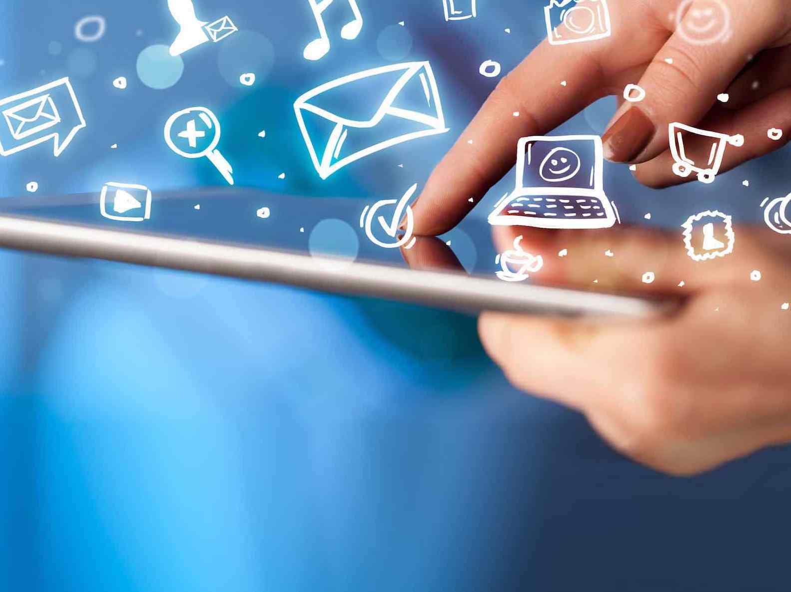 وزارت ارتباطات: افزایش تعرفه اینترنت اپراتورها مورد تایید است/ در سال گذشته به دلیل قانون بودجه، امکان افزایش قیمت وجود نداشت؛ امسال این منع قانونی برداشته شد/ دستورات ما همیشه به سمت حمایت از مصرف‌کننده است
