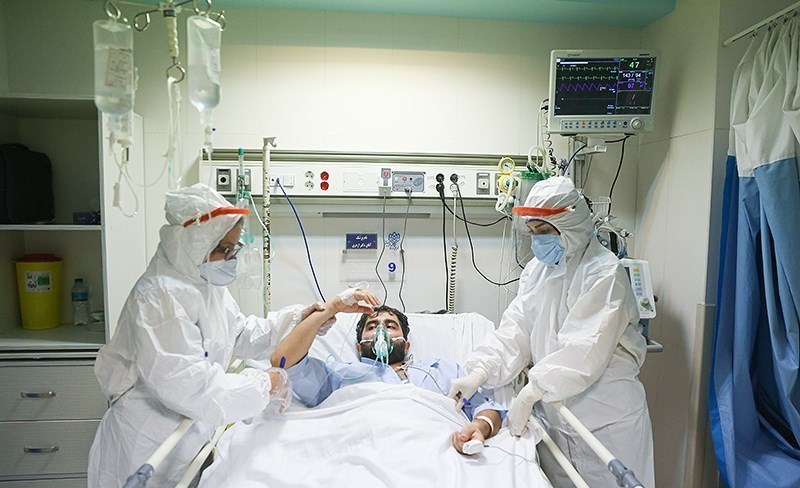 پیام طبرسی: کمتر از یک‌ماه برای مقابله با اومیکرون زمان داریم/ تصمیم‌گیری درباره تزریق واکسن کرونا به کودکان منوط به نظر وزارت بهداشت است/ احتمالا واکسن‌های خارجی به کودکان تزریق شود؛ واکسن‌های ایرانی کرونا هنوز مجوز مصرف برای کودکان را نگرفته‌اند