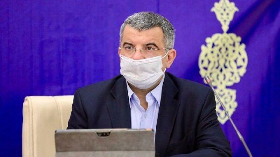 حریرچی: مخالفان واکسن کرونا آستین خود را بالا بزنند ببینیم در کودکی هم واکسن نزده‌اند؟