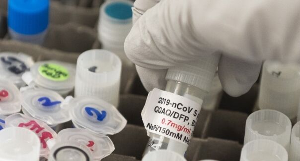 واکنش شرکت‌های سازنده واکسن کرونا به فشارهای تبلیغاتی ترامپ: آزمایش‌ در زمینه واکسن مطابق با استانداردهای اخلاقی و اصول علمی سالم است