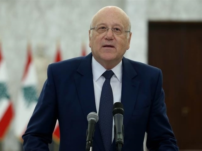 ادعای نخست وزیر لبنان: واردات سوخت از ایران توسط حزب‌الله نقض حاکمیت لبنان است