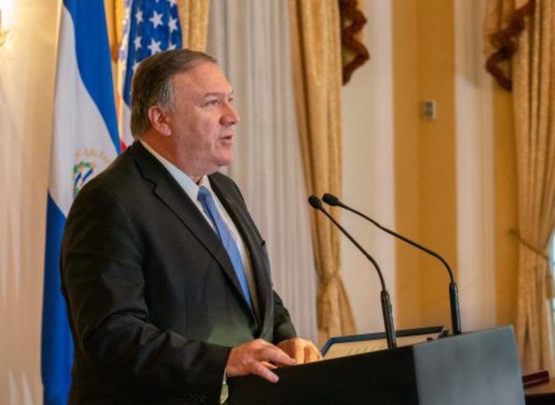 ادعای پمپئو: تحریم های آمریکا علیه ایران مؤثر بوده/ تحریم ها را در هر جایی اعمال خواهیم کرد