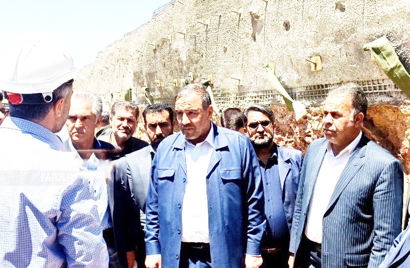 استاندار ایلام تاکید کرد: متقاضیان طرح نهضت ملی مسکن ایلام آورده خود را پرداخت کنند