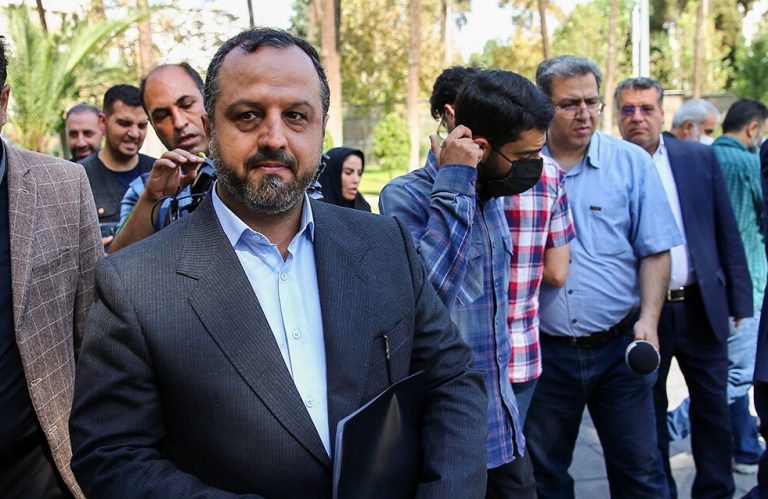 خاندوزی: وضعیت شرکت‌های دولتی اسفناک است/ با ایجاد شفافیت، فساد را کاهش می‌دهیم