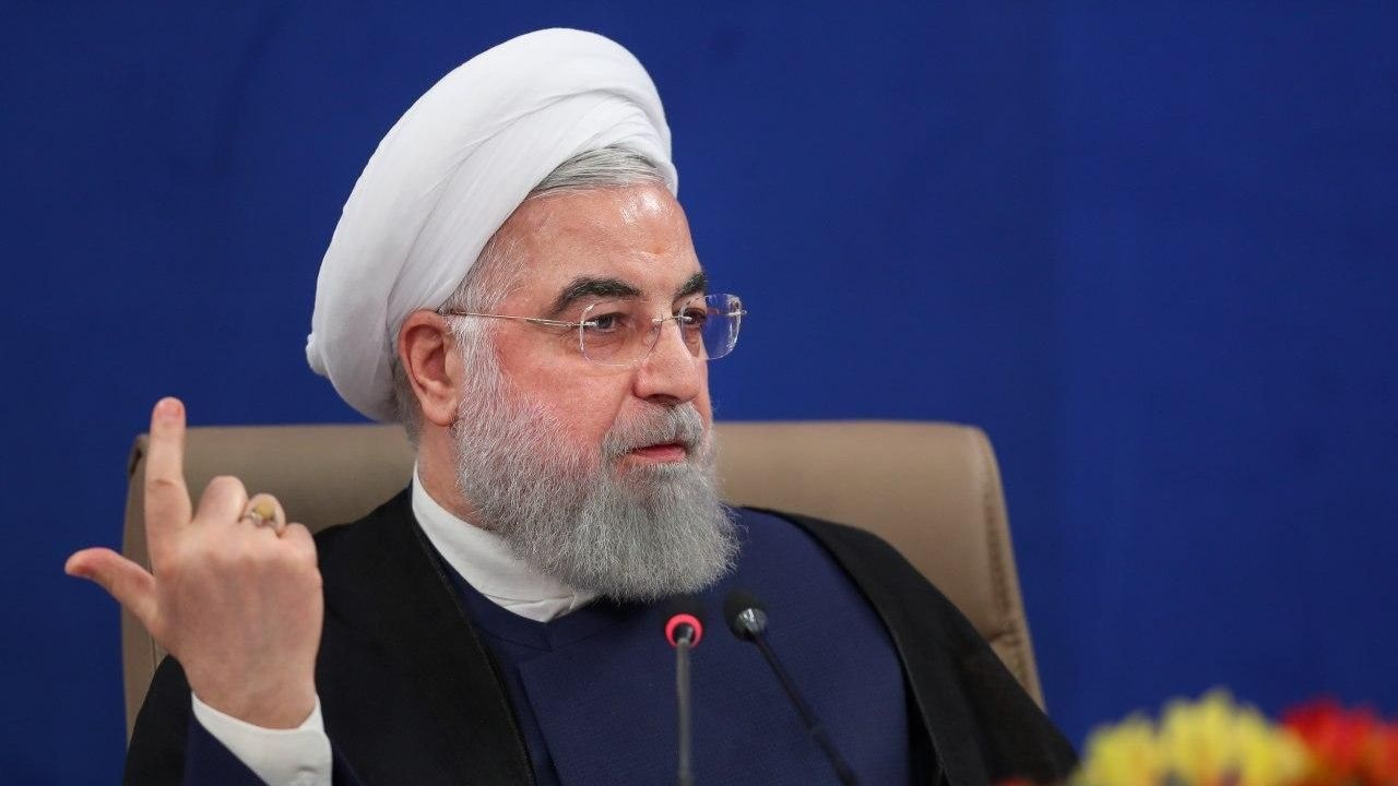 گزارش بانک مرکزی از تمهیدات در نظر گرفته شده برای فعال‌سازی منابع ارزی بلوکه شده ایران پس از رفع تحریم‌ها/ روحانی: آمادگی برای ورود منابع ارزی آزاد شده ایران به فرایندهای تبادلات مالی ضرورت دارد