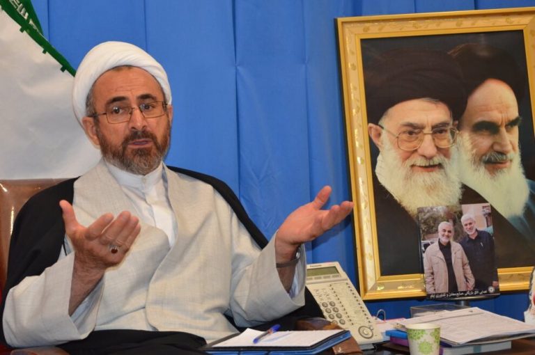 امام جمعه ایلام: دشمنان بر منحرف کردن افکار نوجوانان و جوانان متمرکز شده اند/ برخی مزدوران فریب خورده در قبال دریافت پول اقدام به آشوب کردند