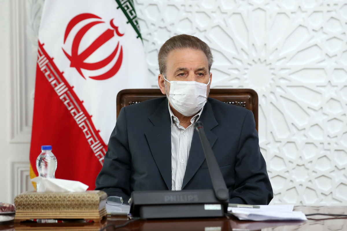 انتقاد واعظی از توهین‌ها به روحانی: هرچه به انتخابات نزدیک می‌شویم تخریب دولت افزایش می‌یابد/ این روش برای توهین‌کنندگان محبوبیت نمی‌آورد