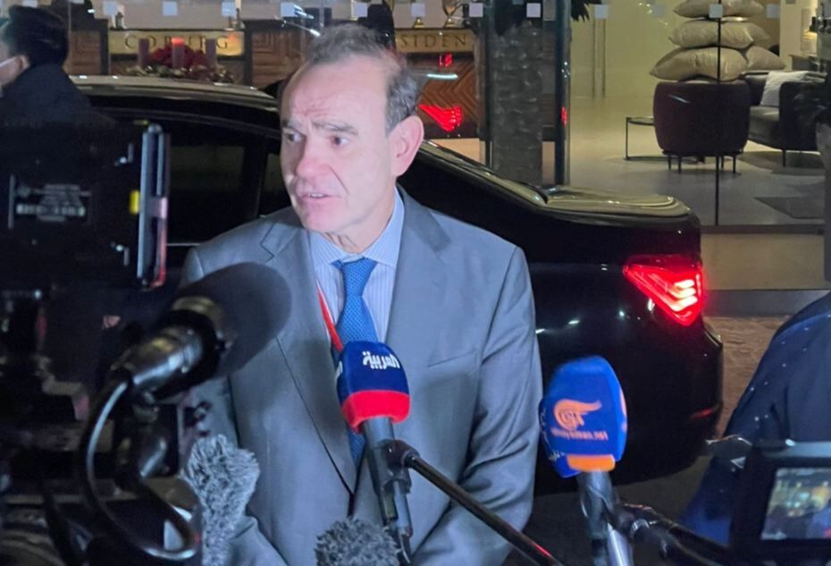 انریکه مورا: به زودی مذاکرات را از سر خواهیم گرفت، زمان زیادی نداریم/ بازآفرینی یا تدوین دوباره برجام در دستور کار نیست/ ۸۰ درصد متن پیش‌نویس توافق احتمالی برای احیای برجام مورد توافق مذاکره‌کنندگان قرار گرفته است