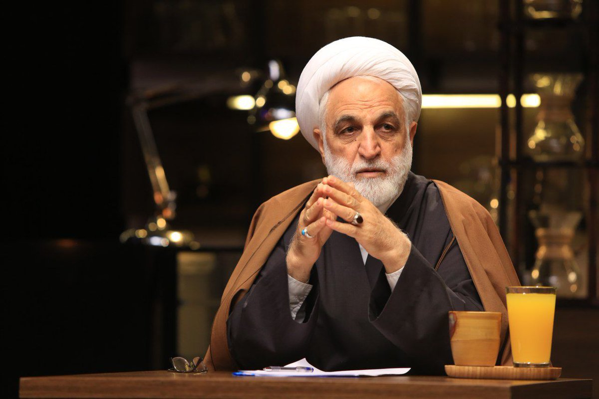 اژه ای: یکی از خودروسازان ۶۰۰ نمایندگی دارد؛ اما با زد و بند ۱۵ نمایندگی خاص را انتخاب می‌کند و تولیداتش را به آنان می‌دهد