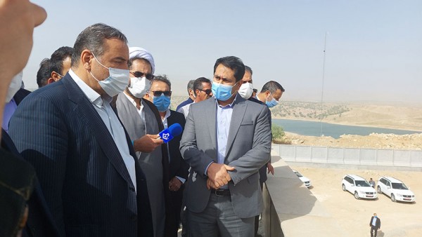 بازدید مسئولین استان از تصفیه خانه در دست ساخت آب شرب شهر ایوان و شبکه آبیاری و زهکشی سد کنگیر