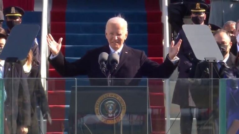 بایدن: امروز روز آمریکا و دموکراسی است/ امروز اولین زن را در بالاترین مناصب دولت داریم/ با دنیا تعامل خواهیم کرد