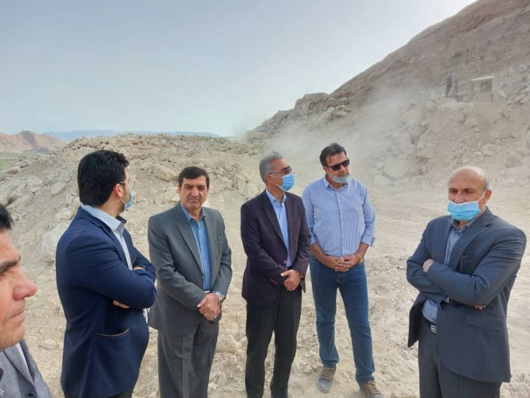 تاکید بر تسریع اجرای باند دوم بزرگراه ایلام _ مهران در منطقه کنجانچم، در بازدید مدیرکل راه و شهرسازی استان و فرماندار شهرستان مهران