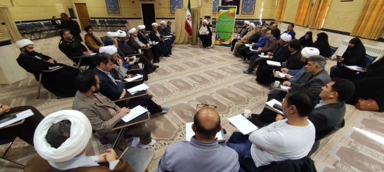 مدیرکل تبلیغات اسلامی ایلام تاکید کرد: وظیفه جهاد تبیین بیش از همه بر روی دوش بانوان فعال فرهنگی است