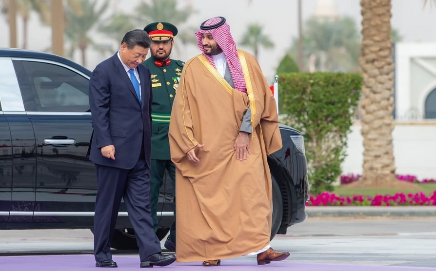 تحلیل فارن‌پالیسی از سفر رئیس جمهور چین به ریاض؛پایان تک همسری سعودی/ فقط ایران است که باعث شده بند ریاض و کاخ سفید پاره نشود/ بن سلمان چگونه از کارت آمریکا و چین سود می برد؟