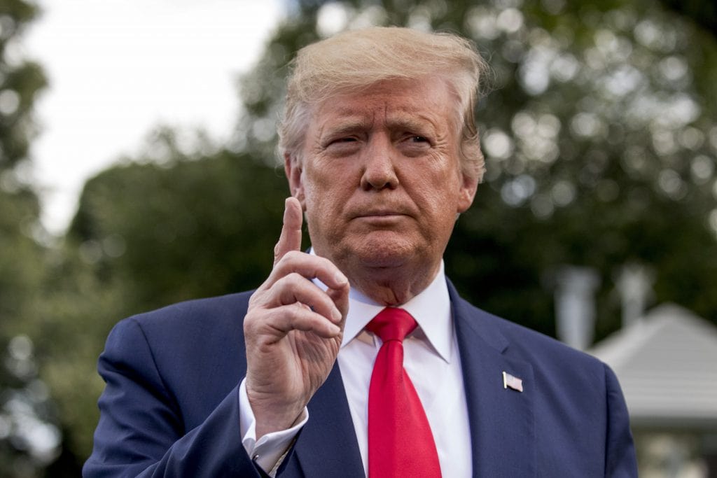 ترامپ: از اینکه ایران هواپیمای سرنشین‌دار ما را ساقط نکرد، قدردانی می‌کنم