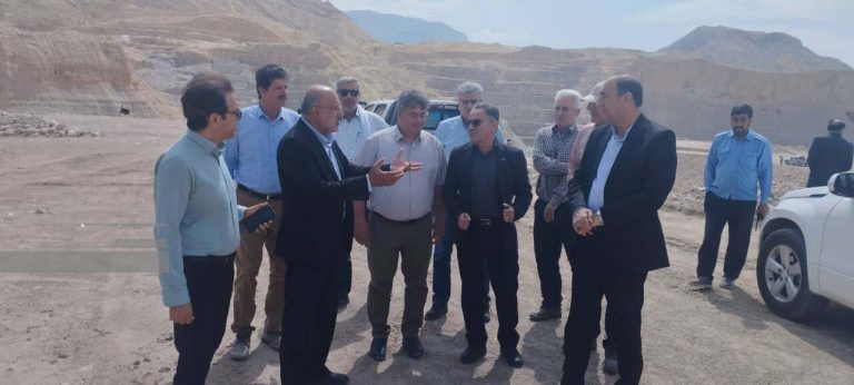 در بازدید مدیرکل راه و شهرسازی استان ایلام از مراحل اجرایی تونل کبیرکوه عنوان شد: پروژه تونل کبیرکوه در آخرین مراحل عملیات اجرایی قرار دارد