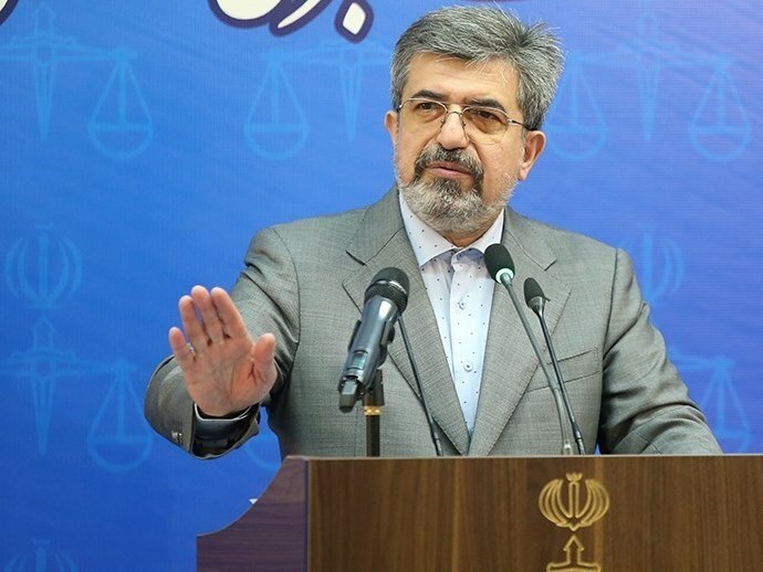 توضیحات سخنگوی قوه قضاییه درخصوص اظهارنظر دادستان کل کشور درباره گشت ارشاد: حجاب یک موضوع فراقوه‌ای است/ جلسات تخصصی درباره حجاب در هر سه قوه در حال برگزاری است/ راهکارهای لازم از سوی دادستان کل کشور به مبادی ذیربط داده شده