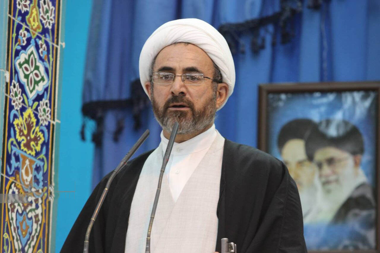 امام جمعه ایلام تاکید کرد: دیپلماسی نظام در ارتباط با همسایگان به انزوای بیشتر آمریکایی ها می انجامد