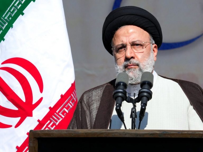 رئیسی: یقین دارم که آینده بسیار روشن خواهد بود/ عده‌ای می‌خواهند سرعت قطار پیشرفت کشور را کند ببینند؛ حتما این آرزو را به گور می‌برند/ دشمن خواست و نتوانست، اما ما خواستیم و توانستیم/ رهبر عزیز ما فرمودند اغتشاشات، مربوط به این موضوع است که ملت ایران در حال پیشرفت است و تحریم‌های آن‌ها بی اثر شده