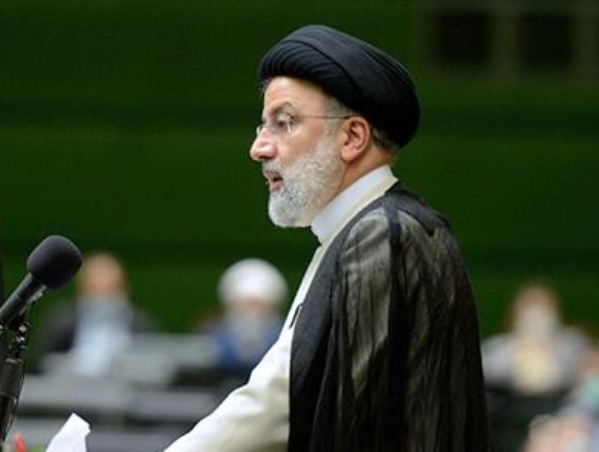 رئیسی: وعده دولت برای ایجاد یک میلیون اشتغال محقق شده/ وضعیت ارز، سکه و گرانی ها در کشور کاهشی خواهد شد/ هنگام تصویب قانون برای اجرای کالابرگ الکترونیک، زیرساخت های آن فراهم نبود و مجلس نیز در جریان بود