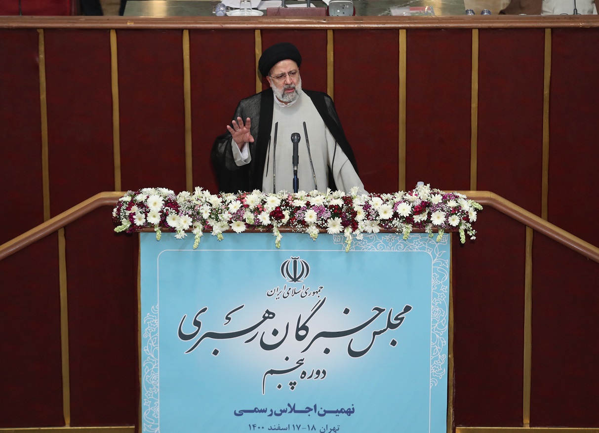 رئیسی: عده‌ای ما را متهم به نگاه تک بعدی به شرق می‌کنند؛ این سخن صحیحی نیست؛ دولت به دنبال ایجاد توازن در سیاست خارجی کشور است/ در گام اول خنثی سازی تحریم‌ها را با پیگیری کردیم؛ در گام دوم در مذاکراتی عزتمندانه به دنبال رفع تحریم‌ها هستیم